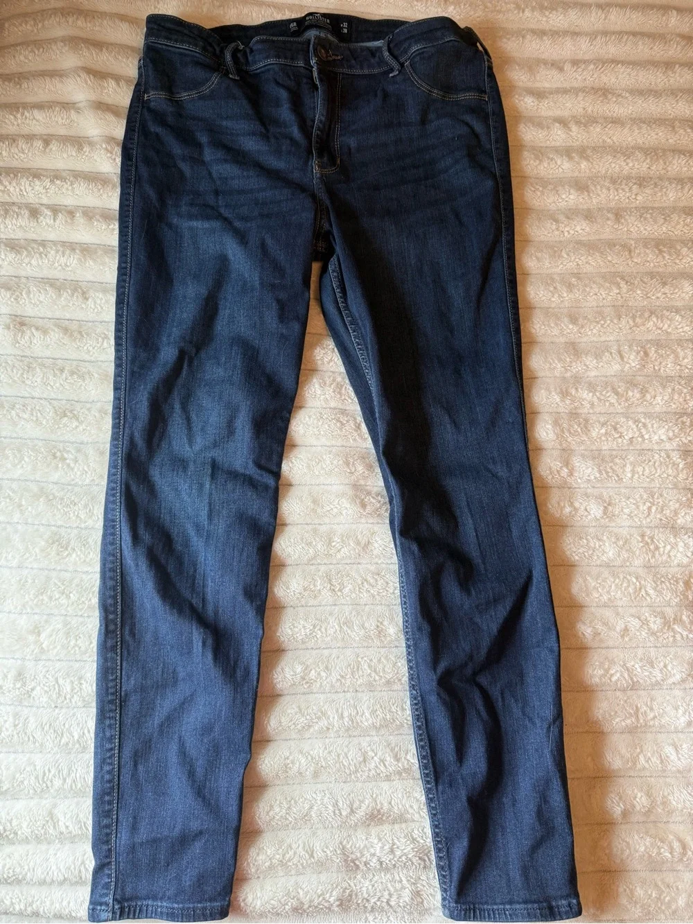 Hollister Dark Indigo Skinny Jeans - Picture 1 of 3